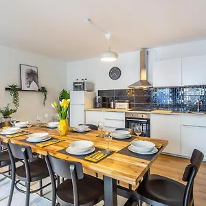 3 Bedroom In Great Location - Unit 4 Hamburg